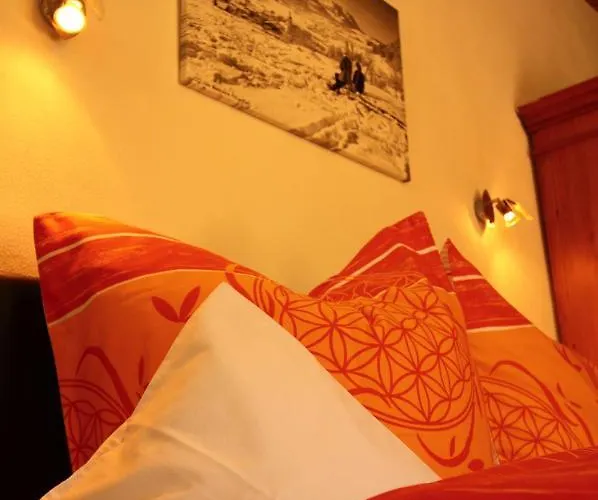 Haus Puerner شقة