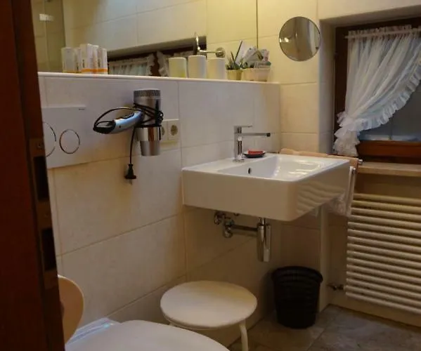 Haus Puerner شقة